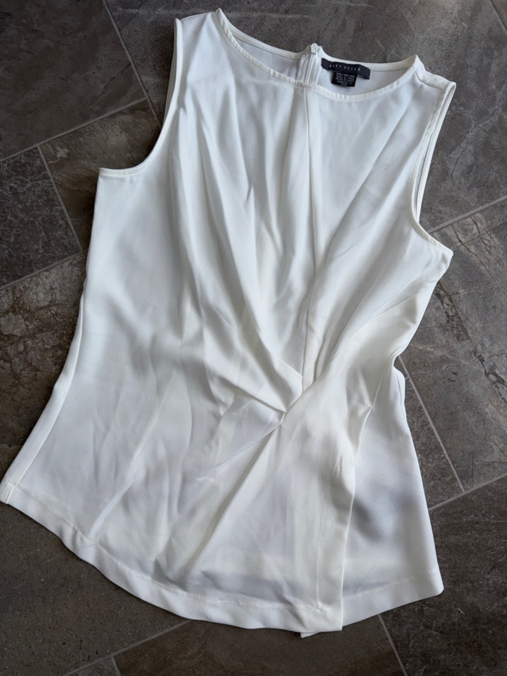 Sleeveless Cream Twist-Front Women's blouse NWOT XS